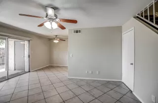 Photo #6: 6092828 Listing