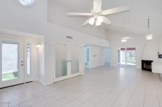 Photo #4: 6092936 Listing