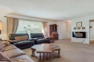 Photo #4: 6092937 Listing