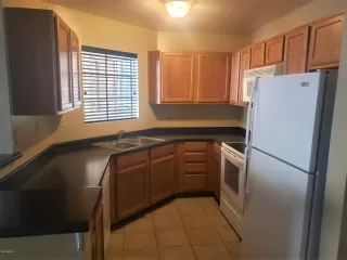 Photo #4: 6092945 Listing