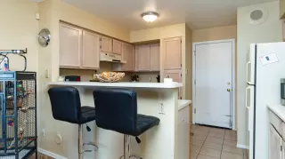 Photo #6: 6093135 Listing