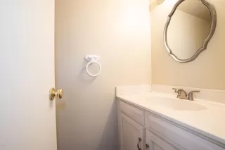 Photo #5: 6093230 Listing 