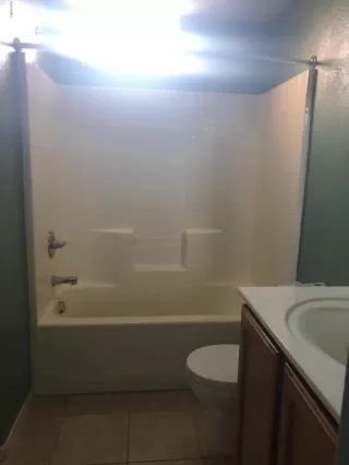 Photo #5: 6093370 Listing