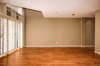 Photo #3: 6093403 Listing