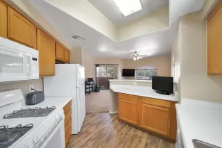 Photo #3: 6093496 Listing