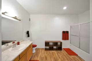 Photo #6: 6093496 Listing