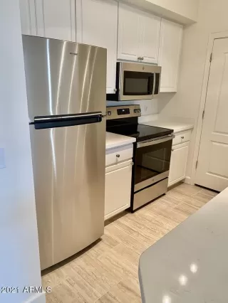 Photo #3: 6093593 Listing