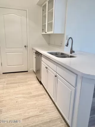 Photo #4: 6093593 Listing