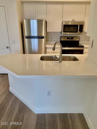 Photo #5: 6093593 Listing