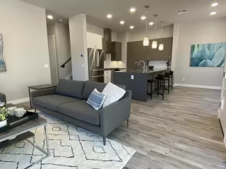 Photo #4: 6093617 Listing 