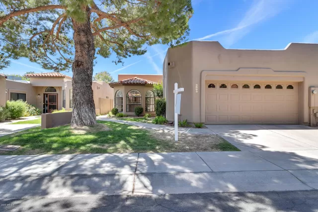 MLS: 6093970 Condo For Sale