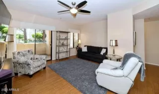 Photo #4: 6093975 Listing 