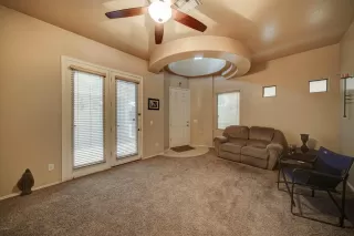 Photo #5: 6094041 Listing