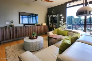 Photo #5: 6094328 Listing