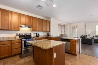 Photo #2: 6094405 Listing 