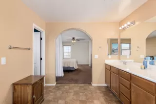 Photo #6: 6094405 Listing 