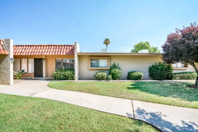 MLS: 6094422 Condo For Sale