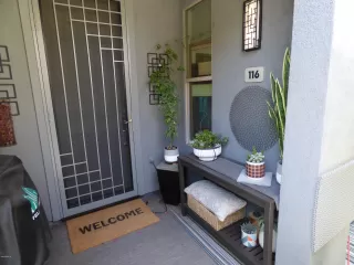 Photo #5: 6094501 Listing