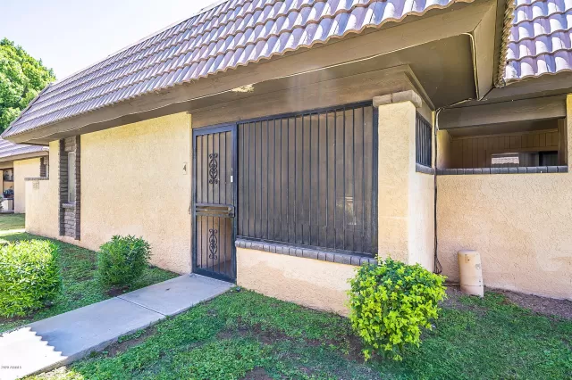 MLS: 6094583 Condo For Sale