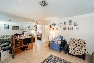 Photo #3: 6094583 Listing