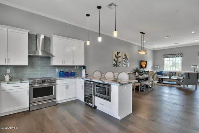 MLS: 6094778 Condo For Sale