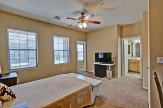 Photo #3: 6094802 Listing