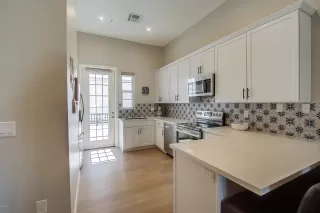 Photo #4: 6094985 Listing 