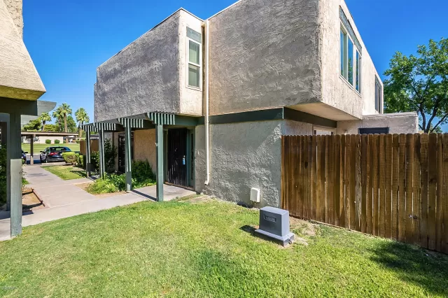 MLS: 6094994 Condo For Sale