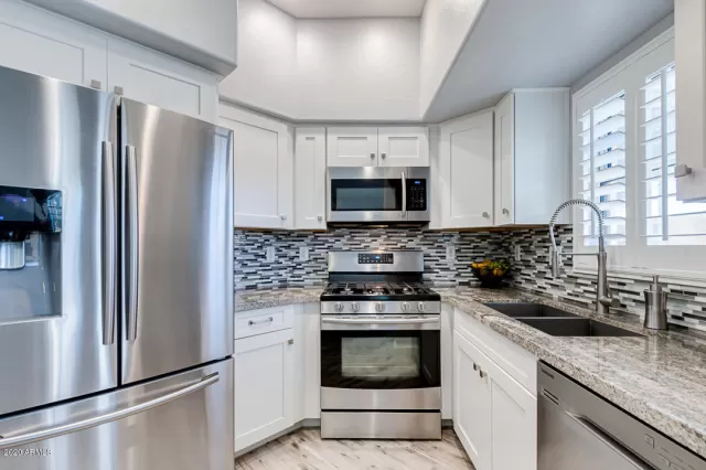 MLS: 6095119 Condo For Sale