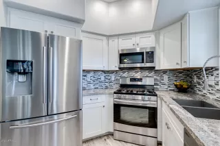 Photo #6: 6095119 Listing