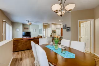 Photo #5: 6095126 Listing 