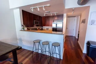 Photo #2: 6095371 Listing