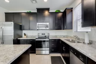 Photo #2: 6095646 Listing