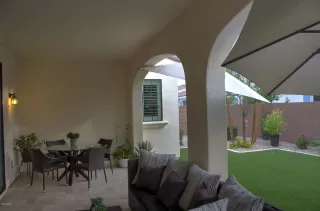 Photo #4: 6095710 Listing 