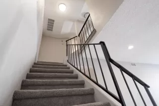 Photo #6: 6095765 Listing 