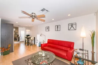 Photo #2: 6095849 Listing