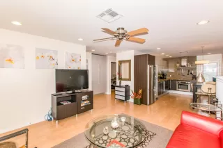 Photo #3: 6095849 Listing