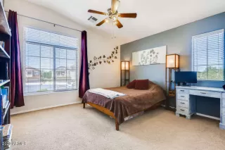 Photo #6: 6095891 Listing