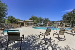 Photo #2: 6096139 Listing