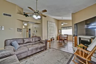 Photo #3: 6096214 Listing