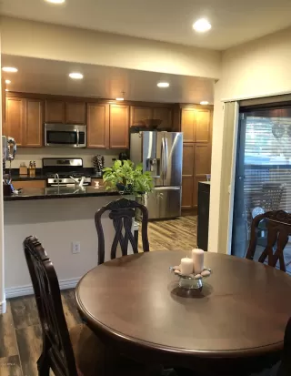 Photo #5: 6096437 Listing