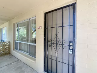 Photo #5: 6096499 Listing