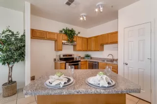 Photo #3: 6096634 Listing