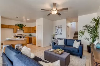 Photo #6: 6096634 Listing