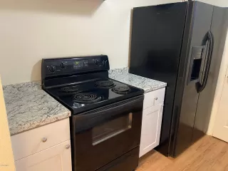 Photo #5: 6096837 Listing