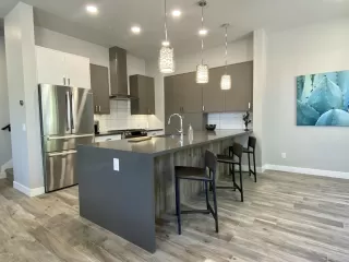 Photo #3: 6096984 Listing