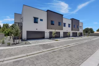 Photo #5: 6097012 Listing 