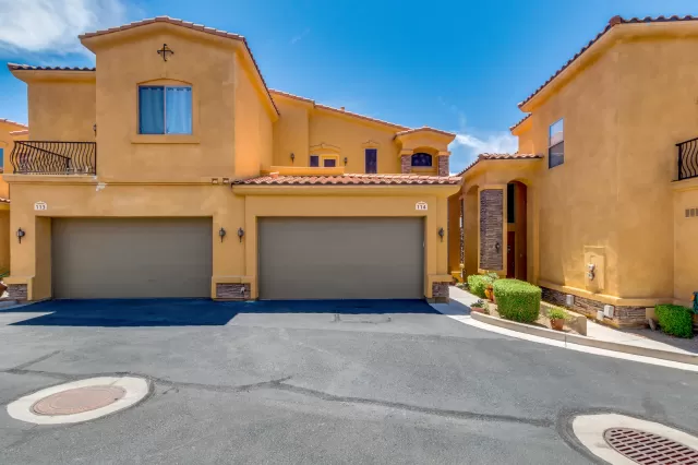 MLS: 6097019 Condo For Sale