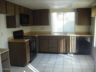 Photo #2: 6097037 Listing