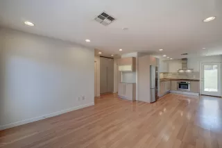 Photo #3: 6097044 Listing